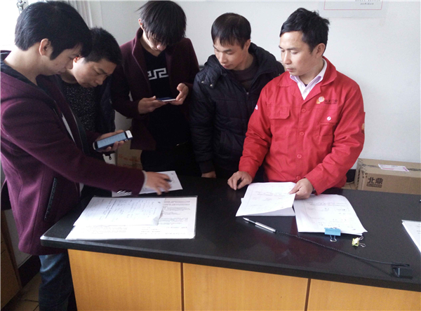 开足马力 金大门业新年延揽人才(图3) 开足马力 金大门业新年延揽人才(图3)