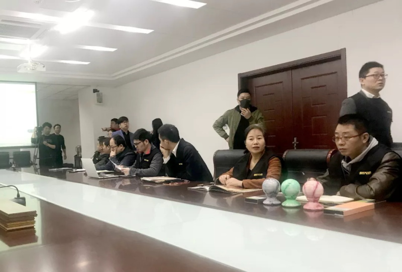 金大门业携手CCTV-2《秘密大改造》强势来袭(图5) 金大门业携手CCTV-2《秘密大改造》强势来袭(图5)